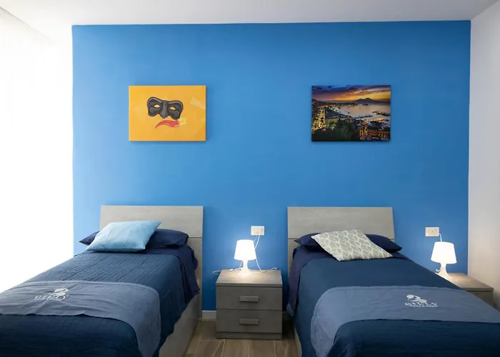 Giuly Suites & RoomsHotel Napoli